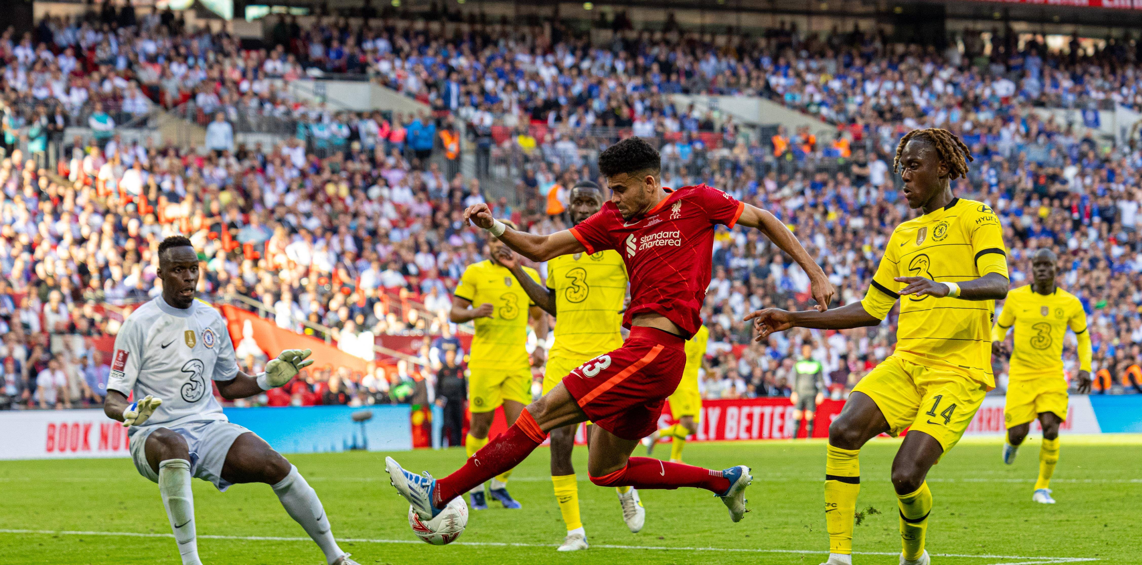 金年会网站-足总杯倒计时；里尔国际比赛日状态回暖；细节引发关注；引发热议；身体对抗强度拉满的简单介绍