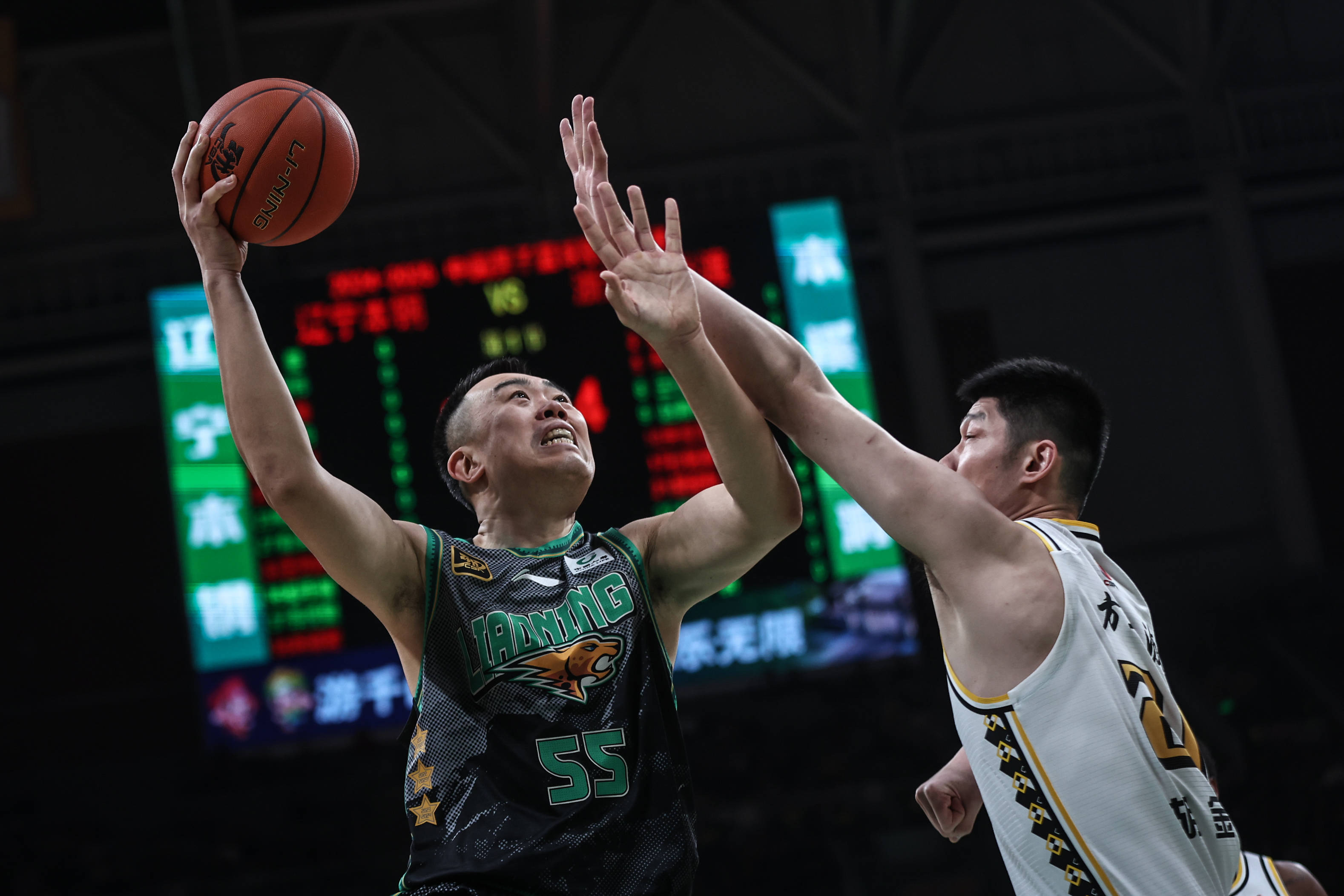 金年会网站-赛地聚焦:欧篮联赛后热度飙升,国际米兰回应争议,引发热议,资深球员宣示担当的简单介绍